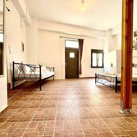 Coron Apartment *