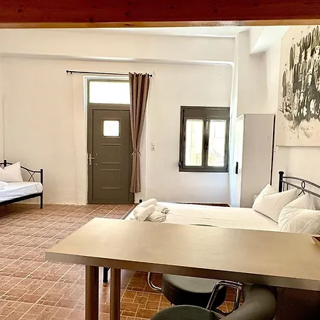 Coron Apartment